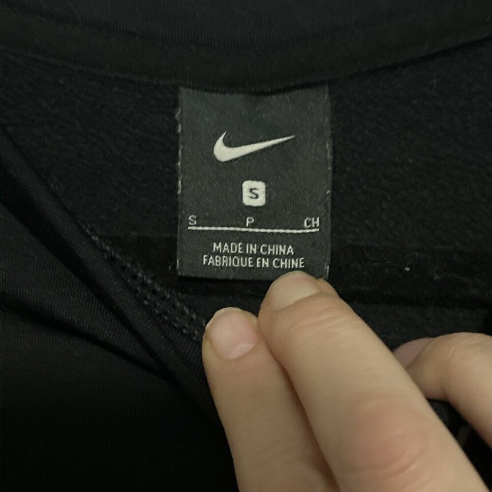 Nike Black Thermal Long Sleeve Shirt, Fuzzy Inside Size Small Logo On Left Chest - Picture 3 of 8